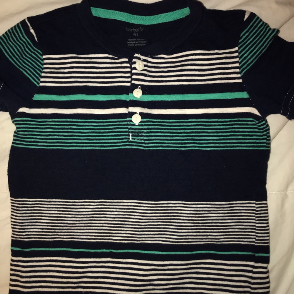 Carters size 4t short sleeve shirt